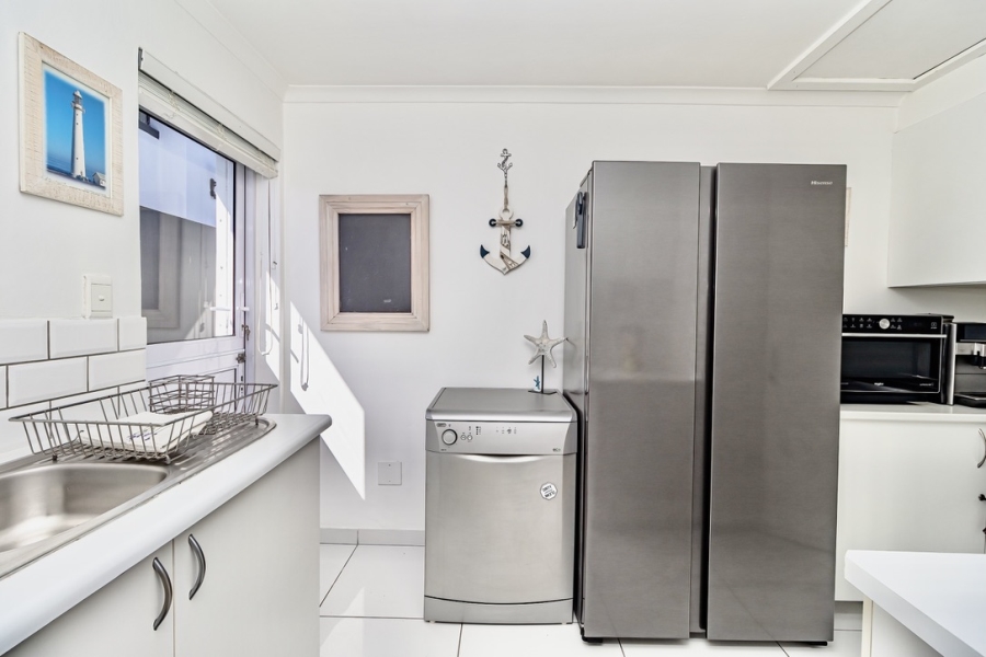 4 Bedroom Property for Sale in Grotto Bay Western Cape